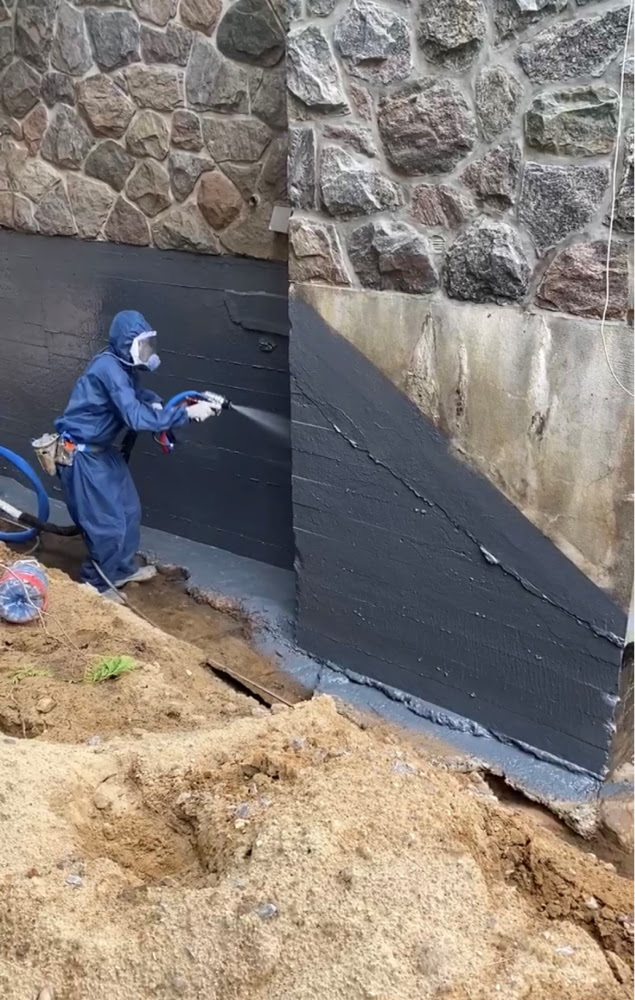 Membrane polyurea imperméabilisation fondation Québec HIZO