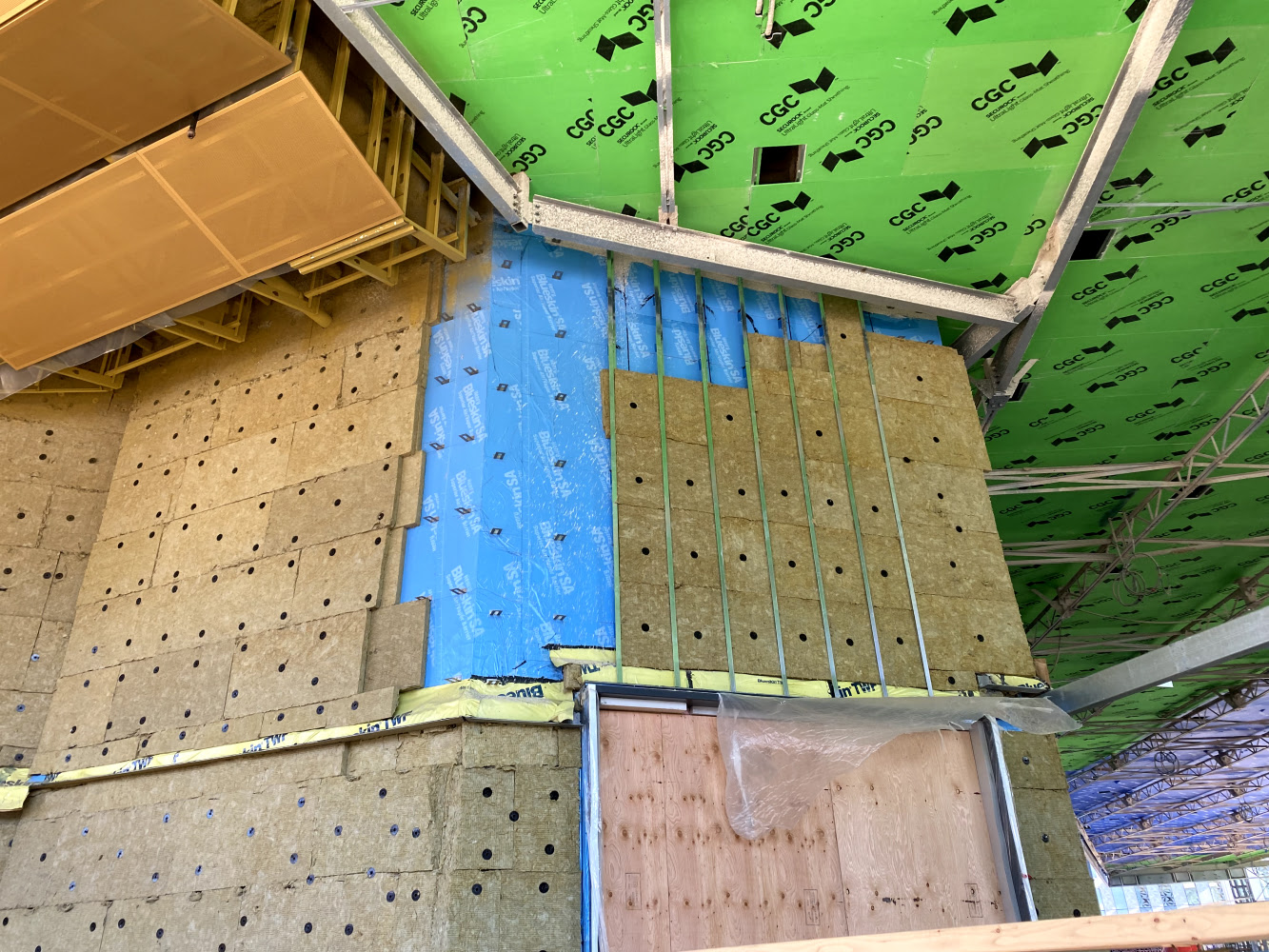 Panneaux laine minerale isolation commerciale Québec HIZO